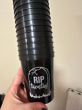 Black RIP Twenties Party Cups - Set